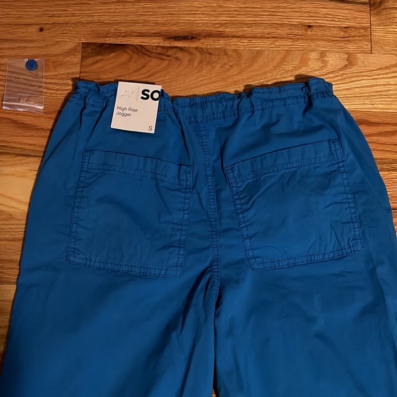 Cargo pants - Picture 8 of 9